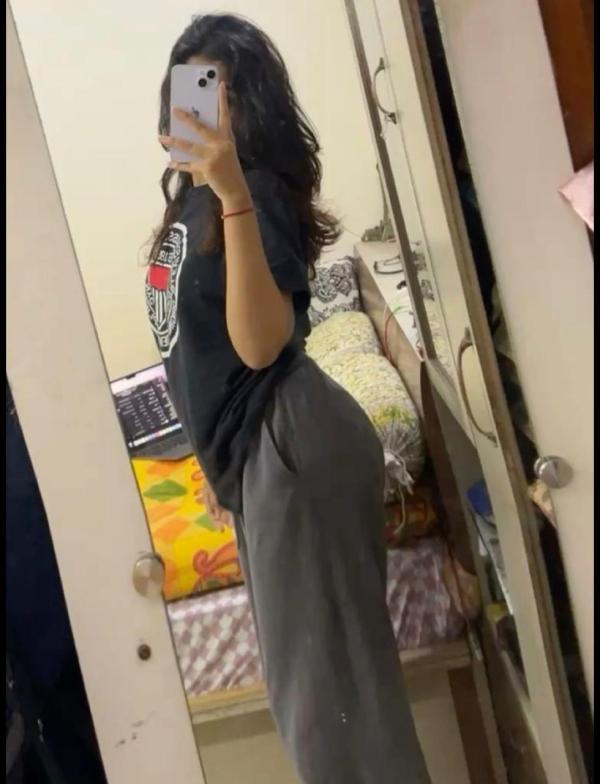 HOT GIRL AT KADAWATHA